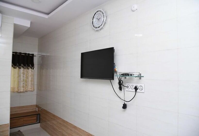 豪华房间, K N Gupta Residency