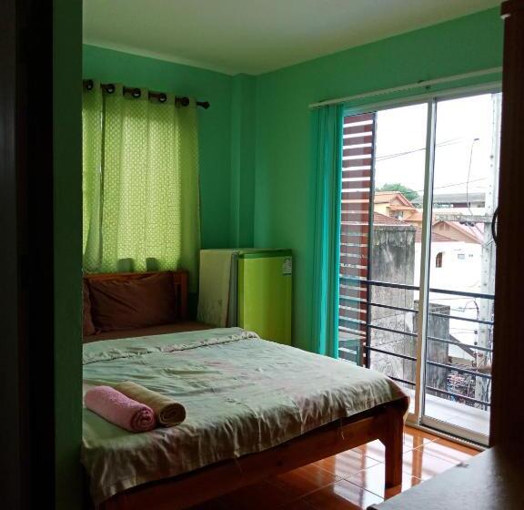 اتاق استاندارد, You&me Hostel