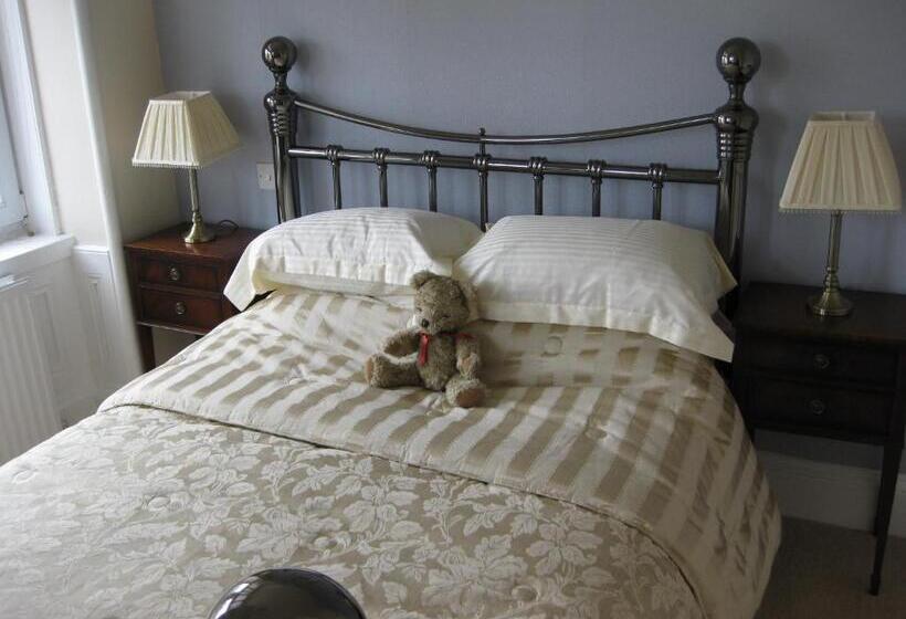 Номер Стандарт, Struan House