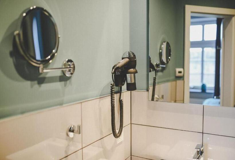 스탠다드 룸, Altes Zollamt