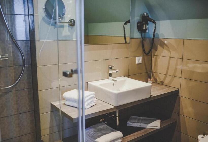 디럭스 룸, Altes Zollamt