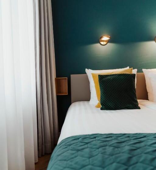 Номер Стандарт Трехместный, Janssen