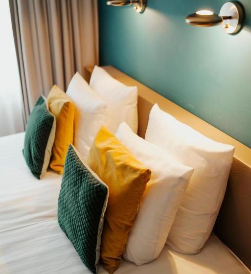 Номер Стандарт Трехместный, Janssen