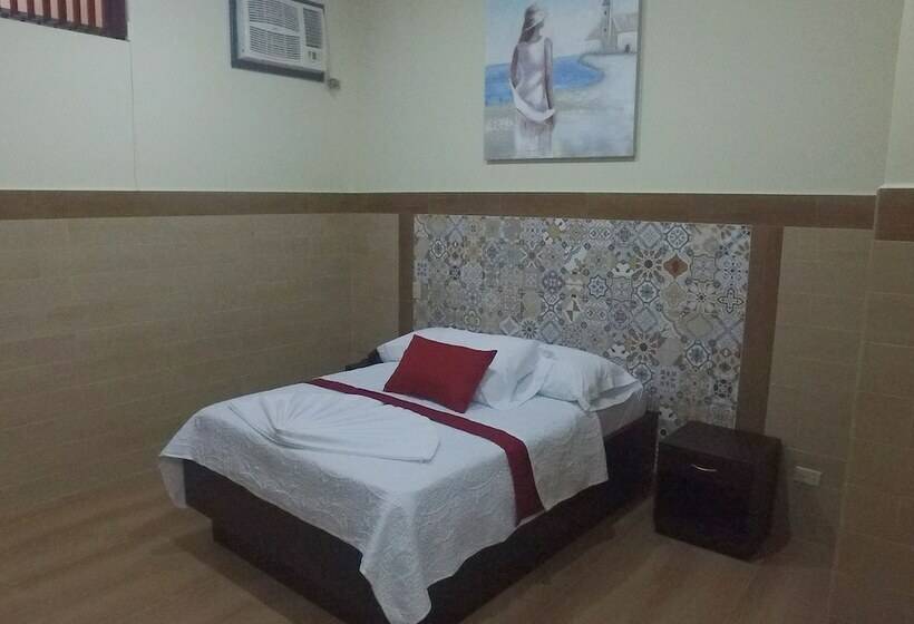 Quarto Estandar, Luar