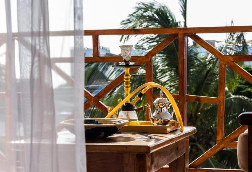 Люкс Deluxe Кровать Кинг, Nungwi Garden Boutique