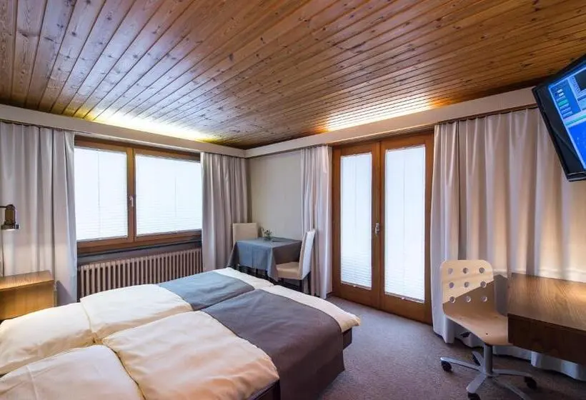 Standard Neljän Hengen Huone, Seiler S