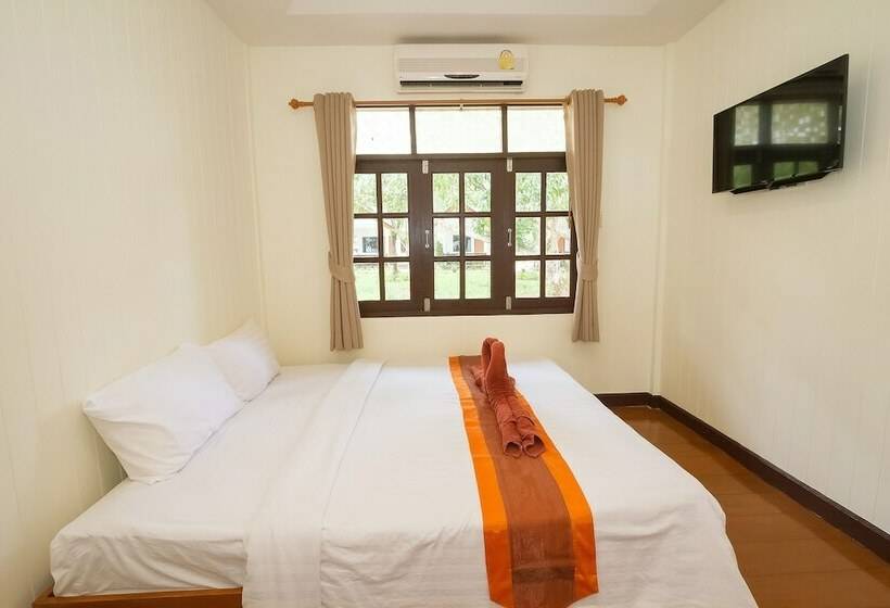 اتاق استاندارد سه نفره, Good View Resort