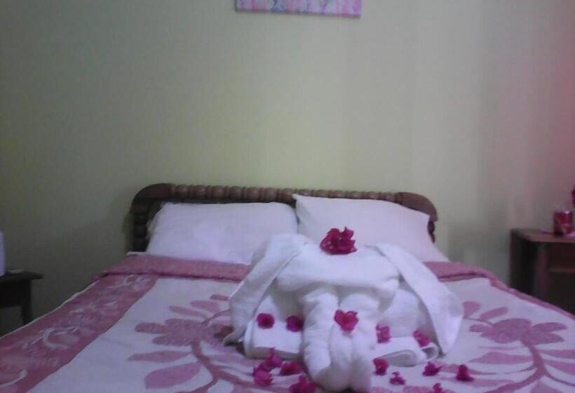 اتاق استاندارد سه نفره, California