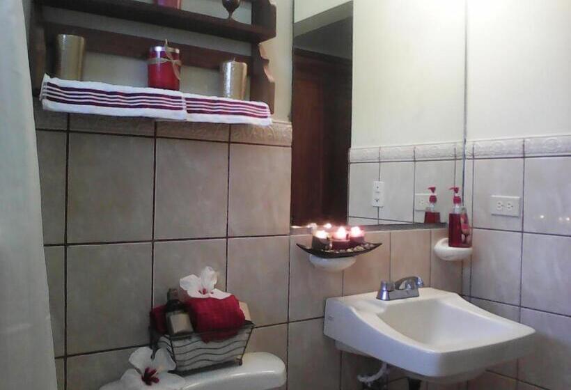 سوییت, California