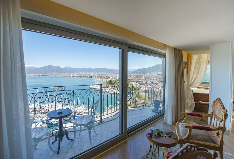 غرفة ديلوكس مطلّة علي البحر, Casa Margot Hotel   Adults Only