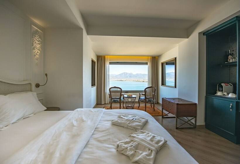 غرفة كلاسيكية مطلّة علي البحر, Casa Margot Hotel   Adults Only