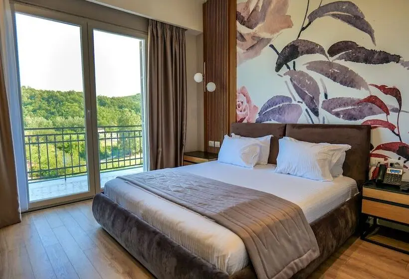 اتاق لوکس با بالکن, Lord Hotel Tirana