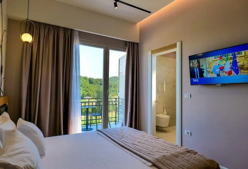 اتاق استاندارد با تخت بزرگ, Lord Hotel Tirana