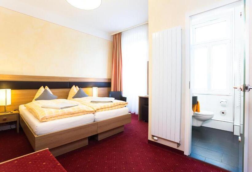 스탠다드 룸, Pension Berger