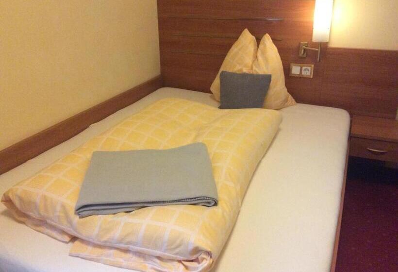 스탠다드 룸 더블 침대, Pension Berger