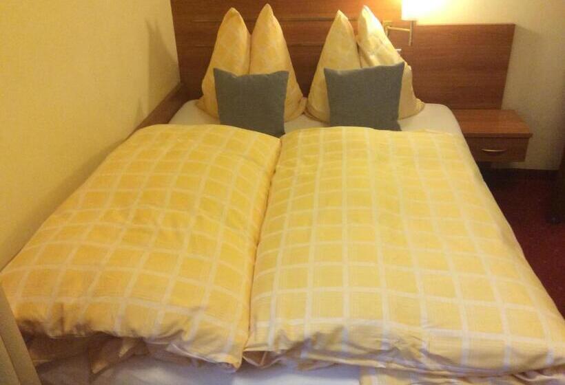 스탠다드 룸 더블 침대, Pension Berger