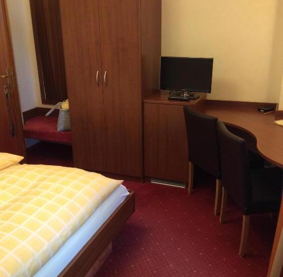 기본룸, Pension Berger