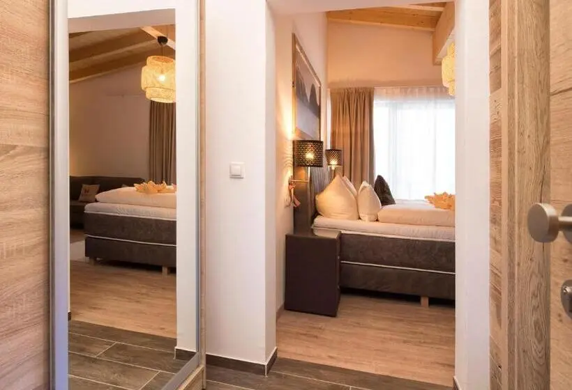 Habitació Estàndard amb Balconada, Alpennest