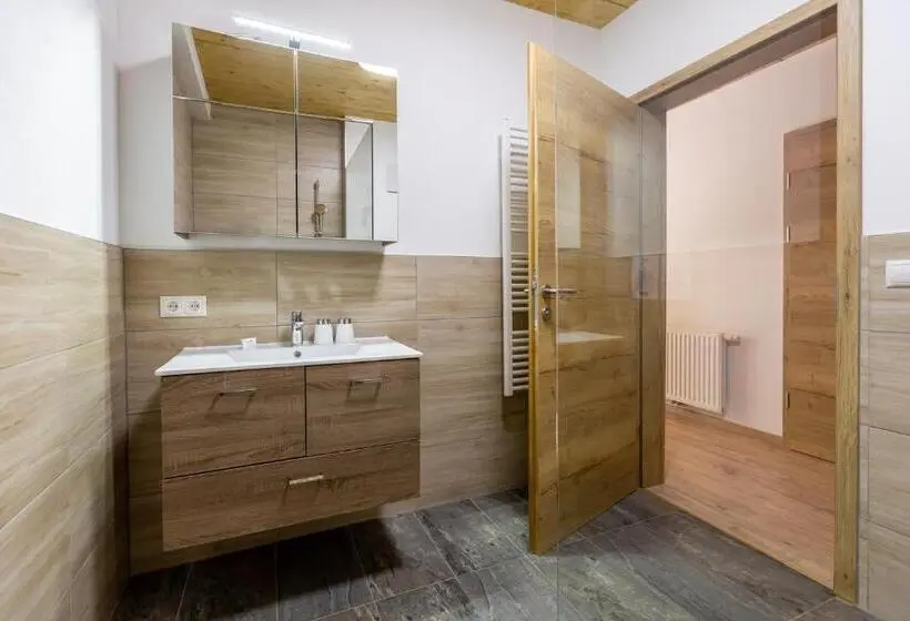 Habitació Estàndard amb Balconada, Alpennest