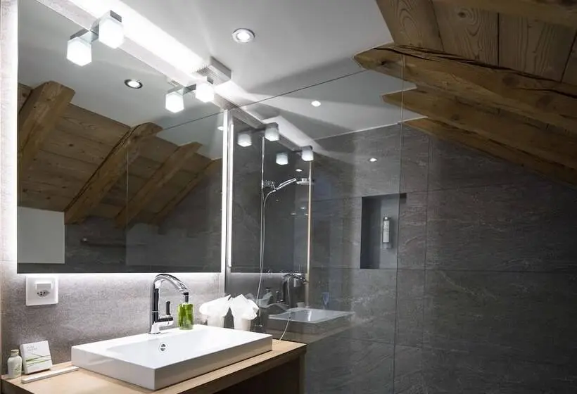 4 Bett Standardzimmer, Grimsel Passhöhe