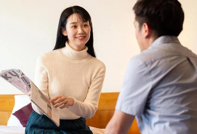 Deluxe Neljän Hengen Huone, Ichinose
