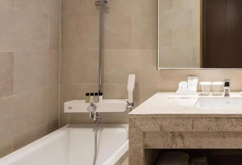 Perhehuone, Ramada By Wyndham Seoul Sindorim