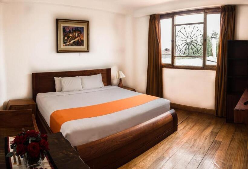 スーペリアールーム, Waman Qorikancha