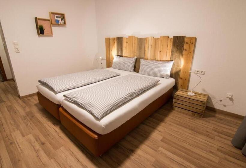 标准间带山景, Mellow Mountain Hostel