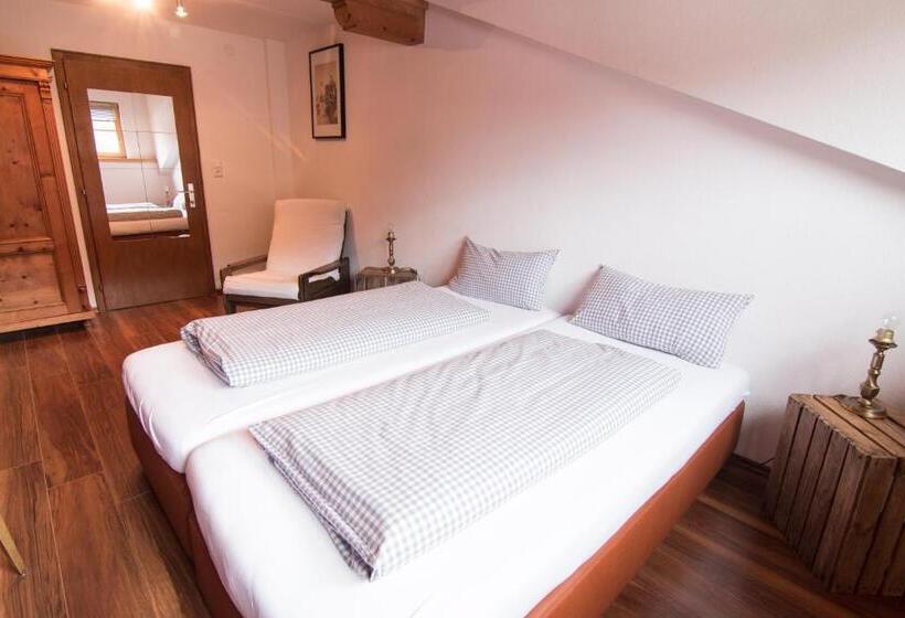 标准间, Mellow Mountain Hostel