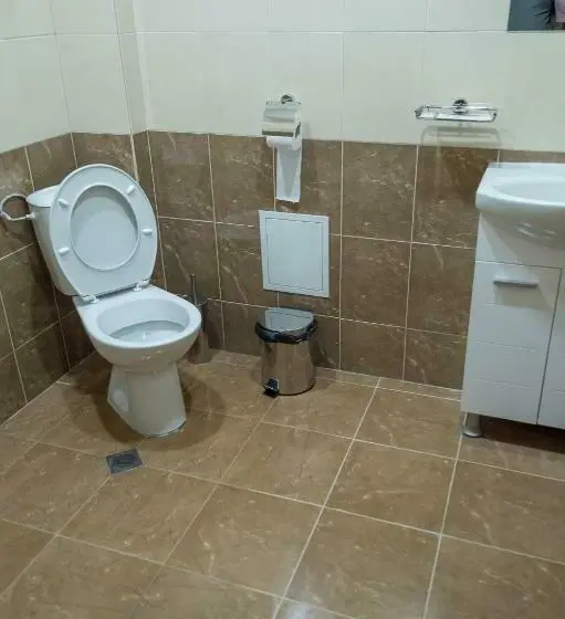 Habitació Quàdruple Estàndard, Complex Friends