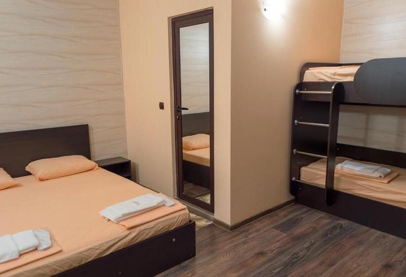 四人标准间, Complex Friends