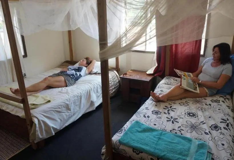 اتاق استاندارد, Masaka Backpackers, Tourists Cottage & Campsite