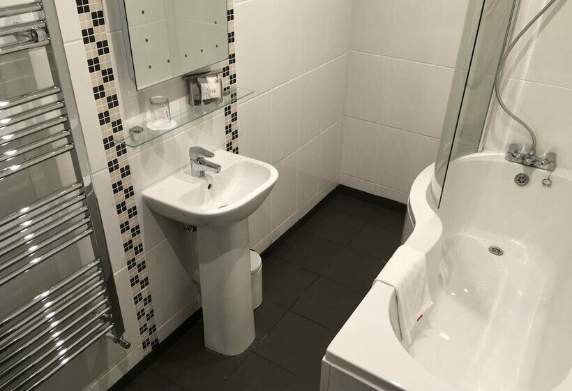 标准间, The Godwins