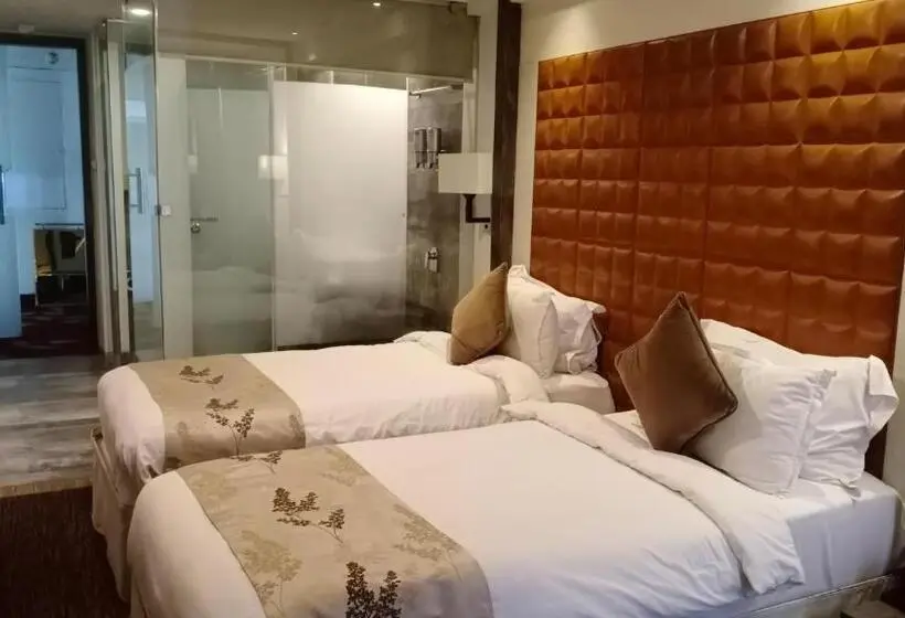 اتاق استاندارد, Regenta Central Hotel & Convention Centre Nagpur