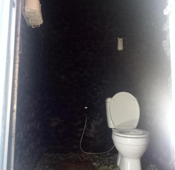 מיטה בחדר משותף, Bunbulan Hill Hostel And Cottage