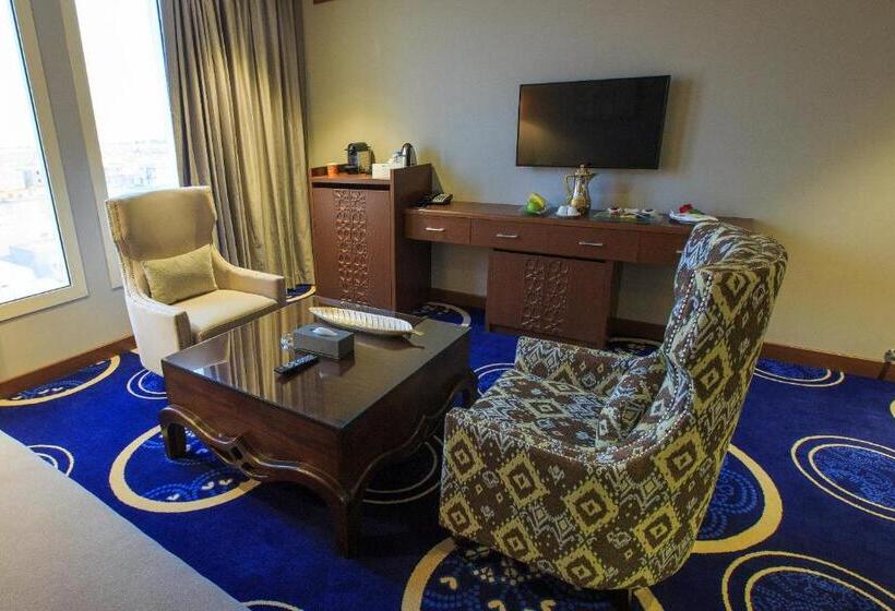 جناح إدارى, Swiss In Tabuk