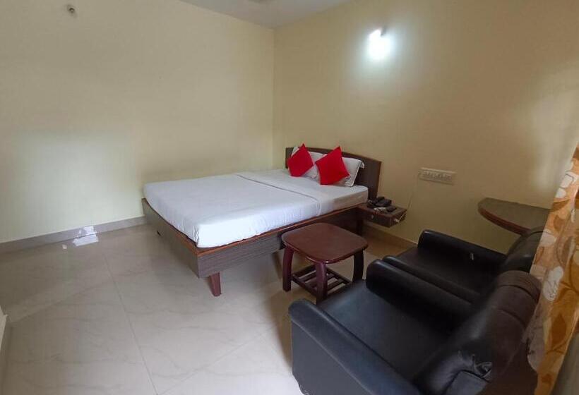 غرفة ديلوكس, The Vishnu Residency