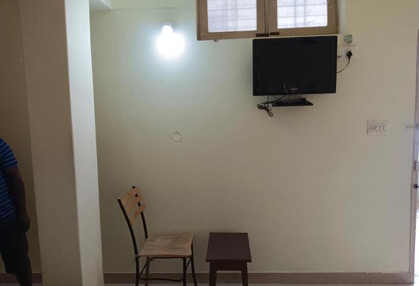 غرفة عائلية, The Vishnu Residency