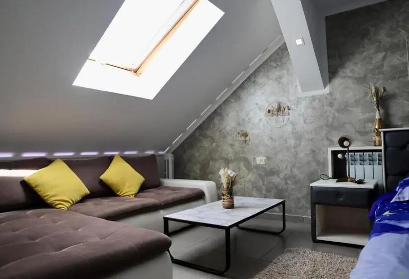 スーペリアールーム, Cazare Moldi   Regim Hotelier