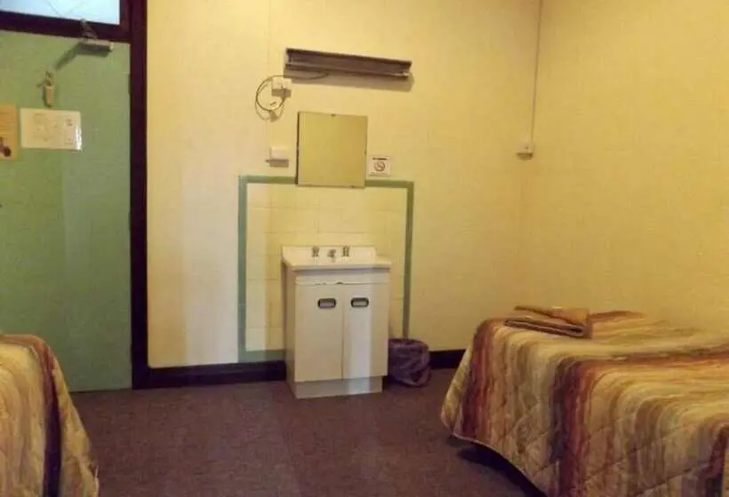 浴室共有スタンダード4人用ルーム, Imperial Hotel Coonabarabran