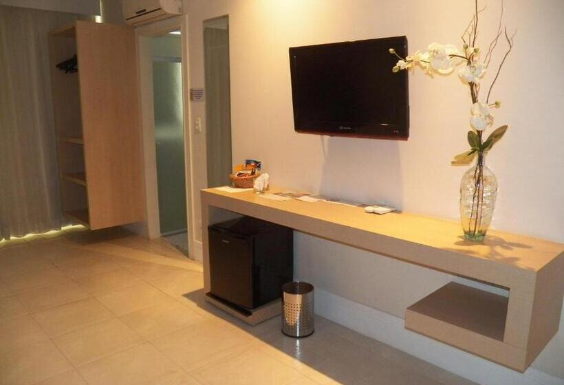 디럭스 룸, Passer