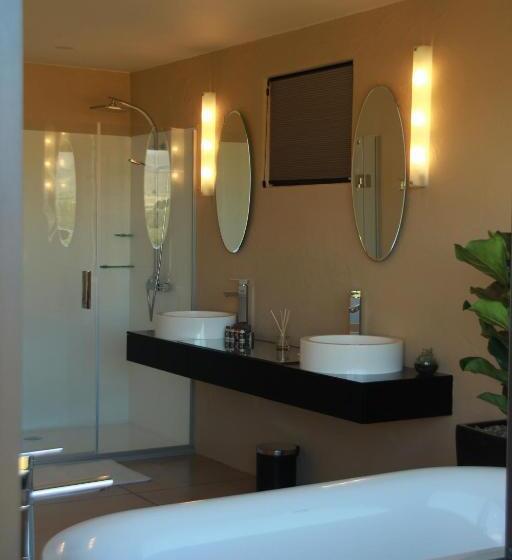 Deluxerum Queen Säng, Bannockburn House