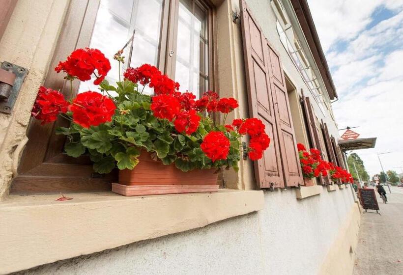 اتاق استاندارد با چشمانداز باغ, Restaurant De L Europe