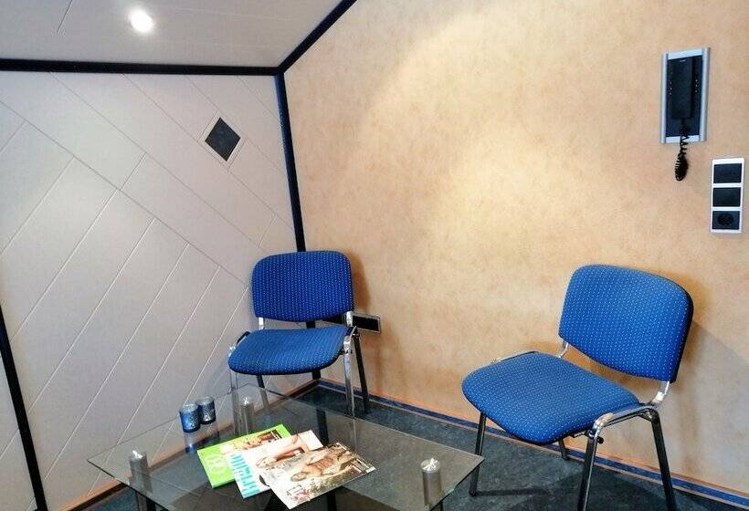 חדר סטנדרט לשלושה, Landgasthof Waldrast