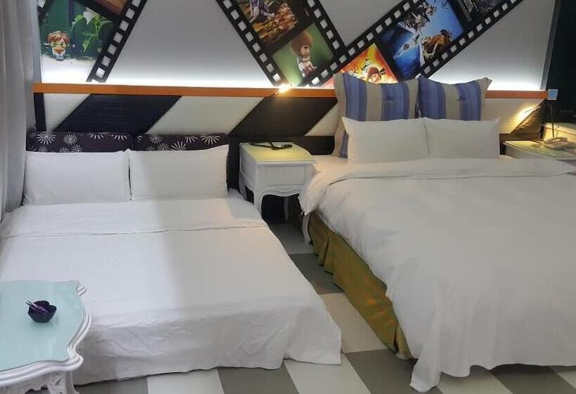 Economy Quadruple Room, Kai Hong Motel