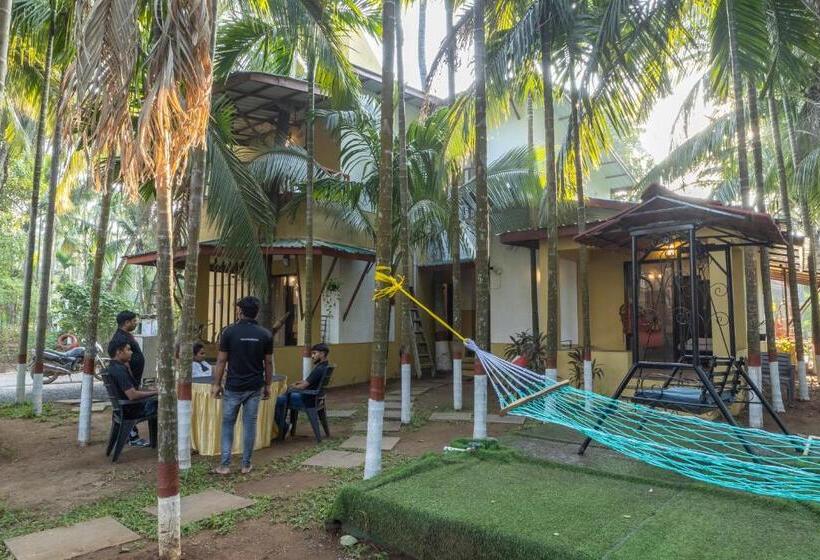 اتاق استاندارد با بالکن, Coconut Beach Farm
