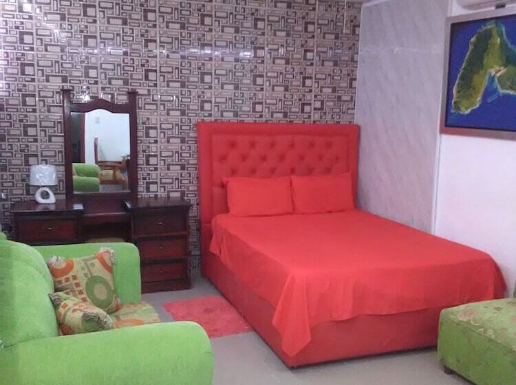 استودیوی سوپریور, Casa De Huespedes Guadalupe