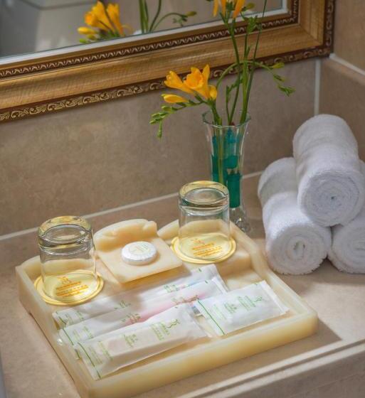 Habitació Estàndard, 维也纳国际酒店上海浦东机场自贸区店一提供浦东机场和迪士尼免费班车接送