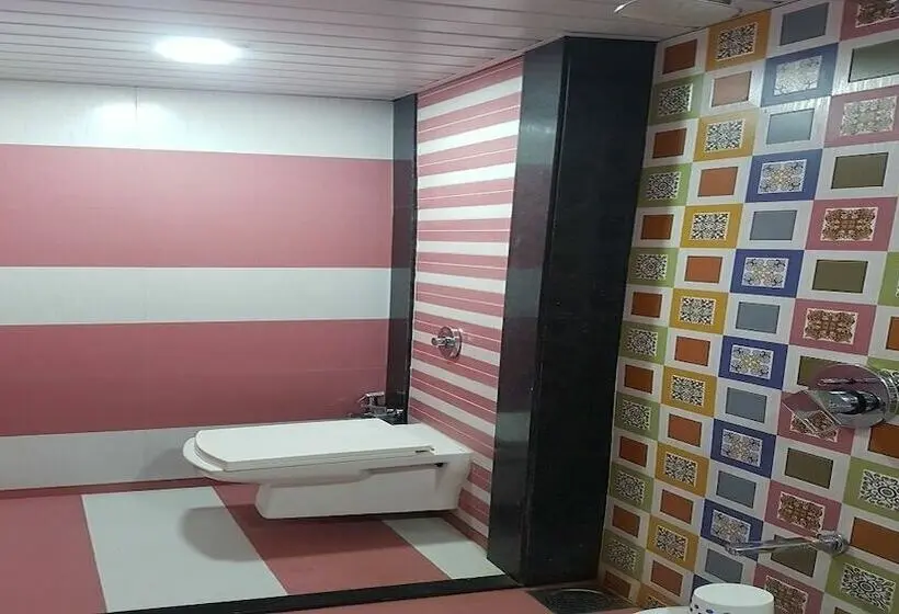 ファミリールーム, Laabh