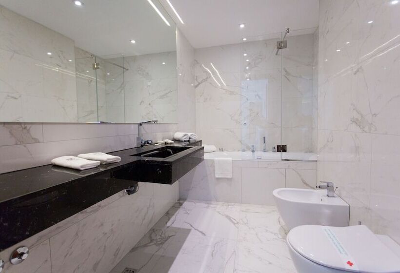 غرفة ديلوكس, Austria & Bosna